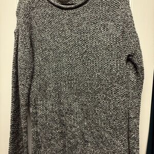 Black and white  Women's Sweater-New without tags